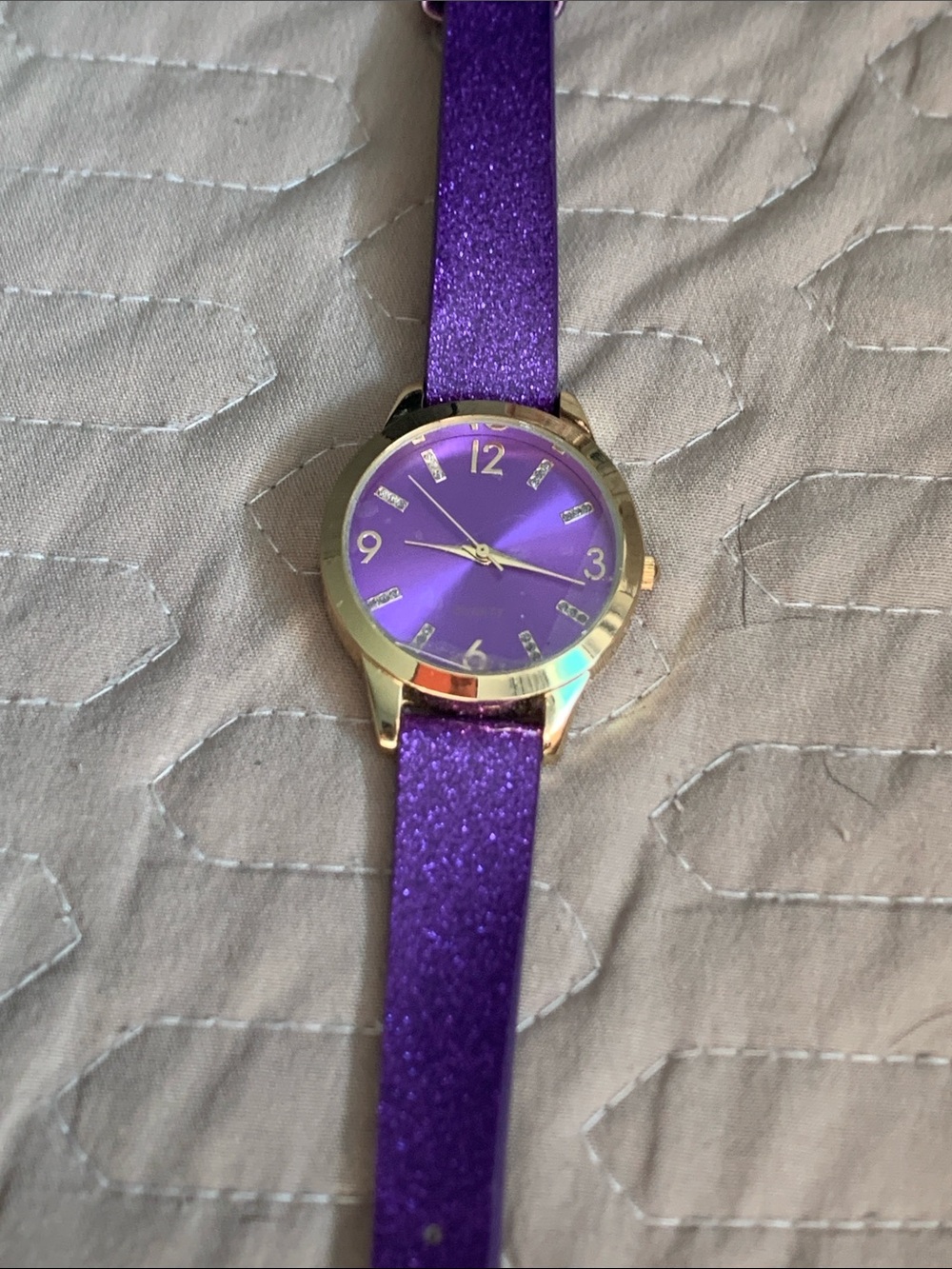 Women's Purple Glitter Strap Watch with Silver-Tone Case need battery - Picture 2 of 2